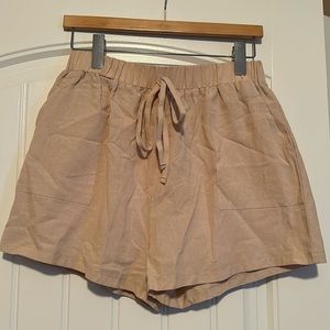 Lightweight drawstring shorts
